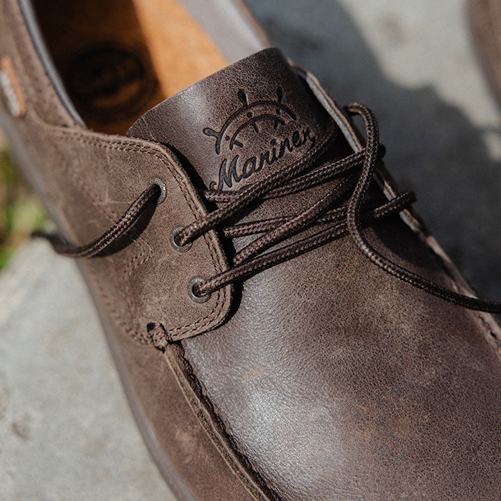 FULL-GRAIN LEATHER UPPER
