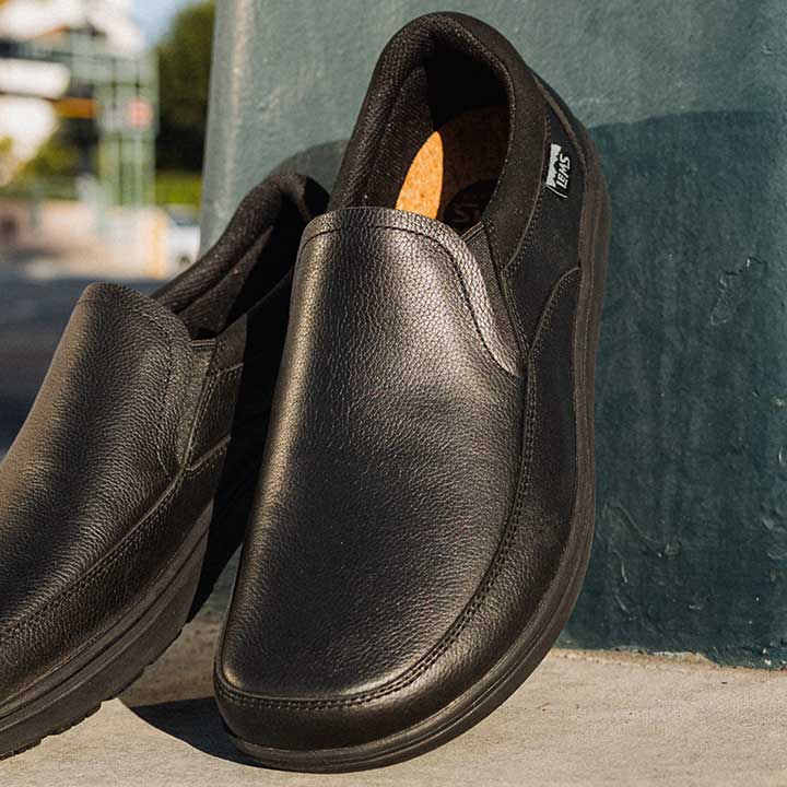 WIDE TOE BOX