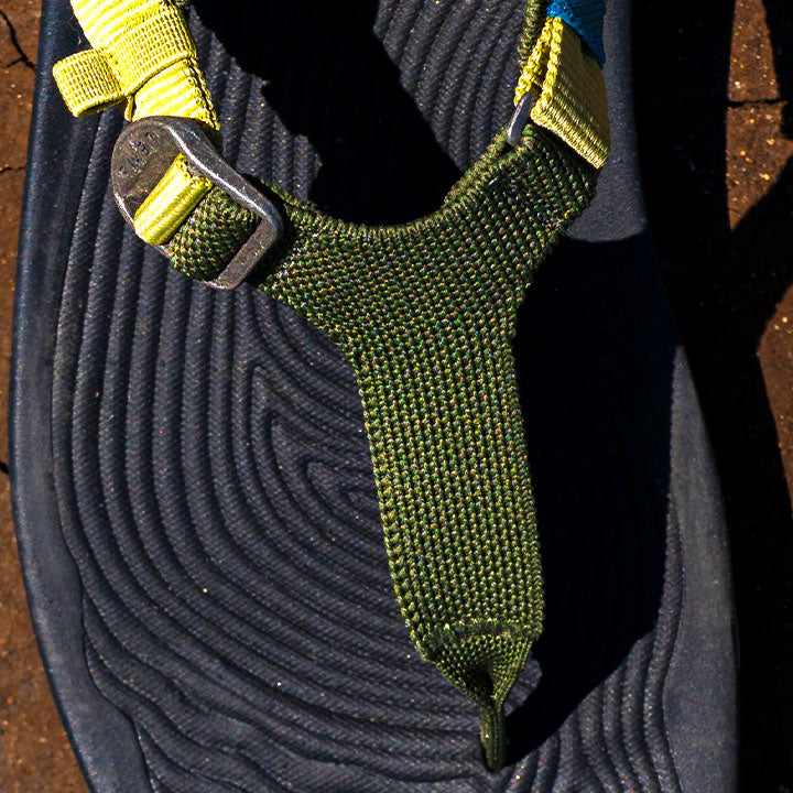 KNIT UPPER