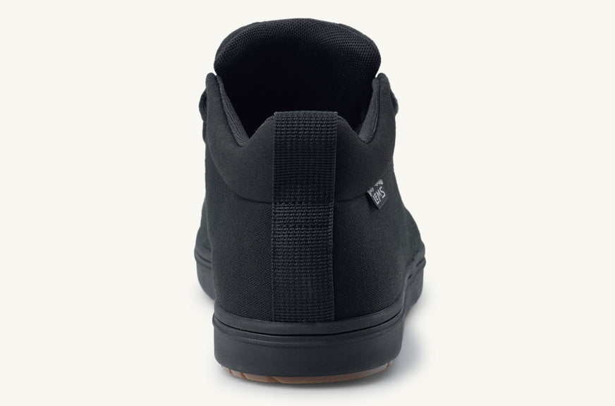 Women's Chukka Grip - Blackout (Canvas)