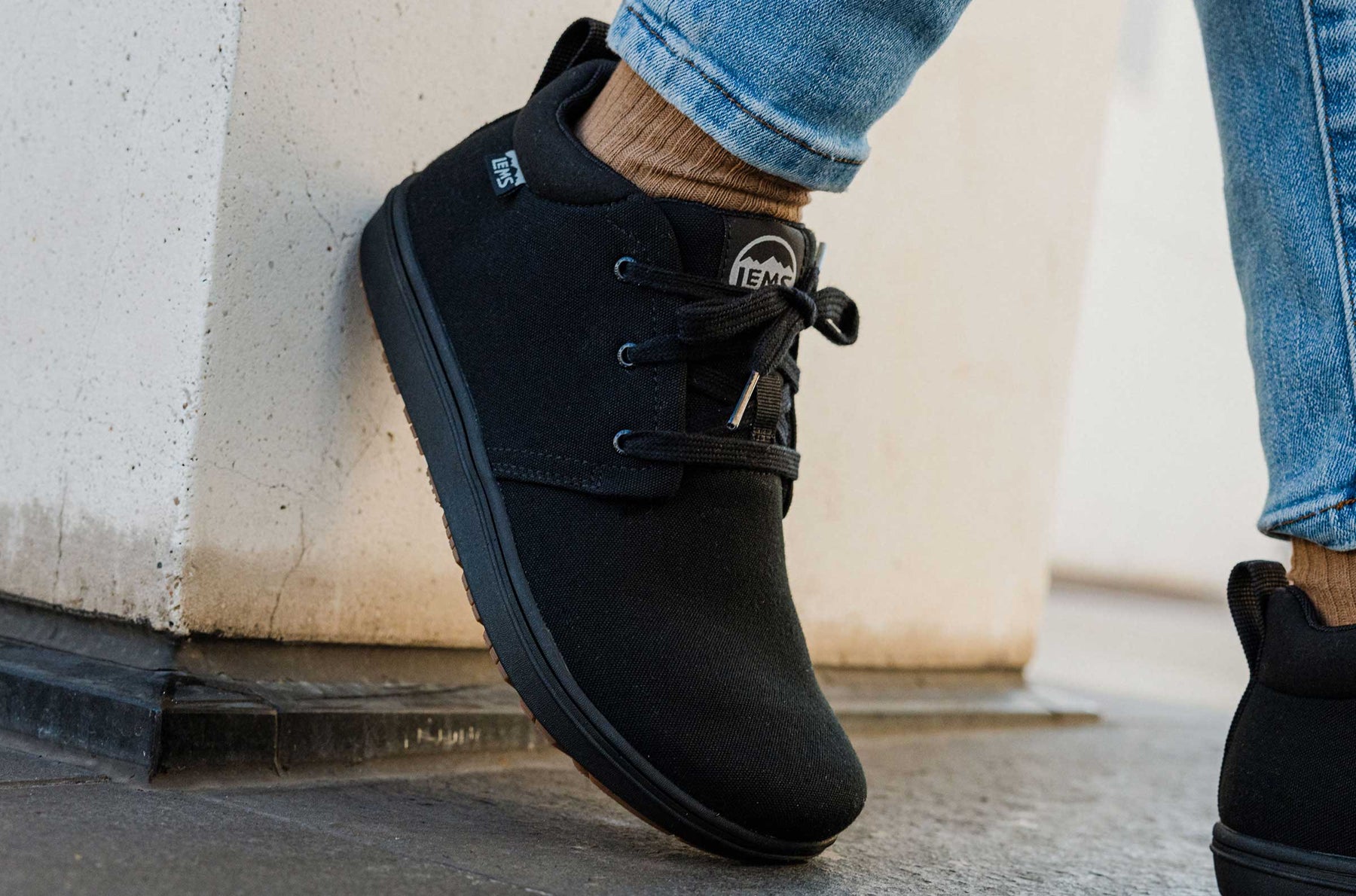 Women's Chukka Grip - Blackout (Canvas)