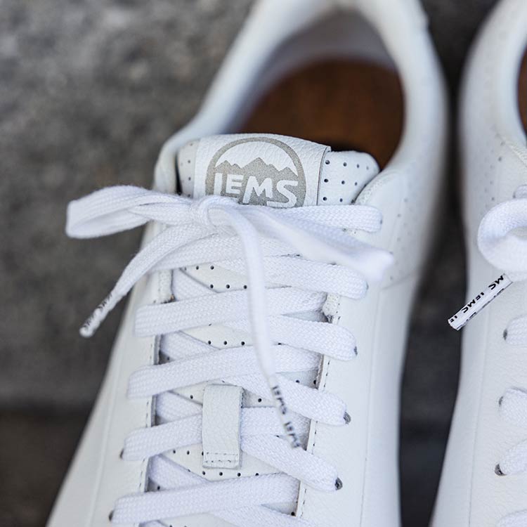 LEATHER UPPER