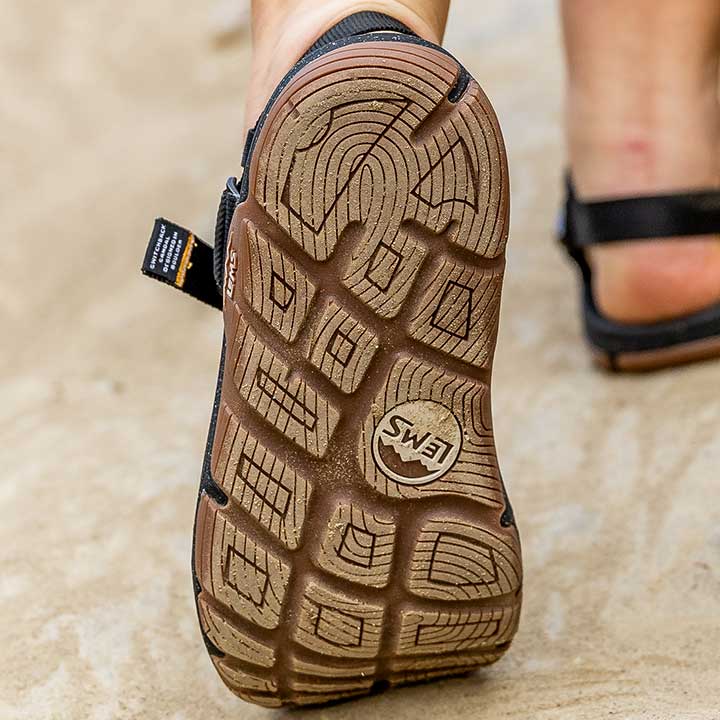 FULL RUBBER OUTSOLE