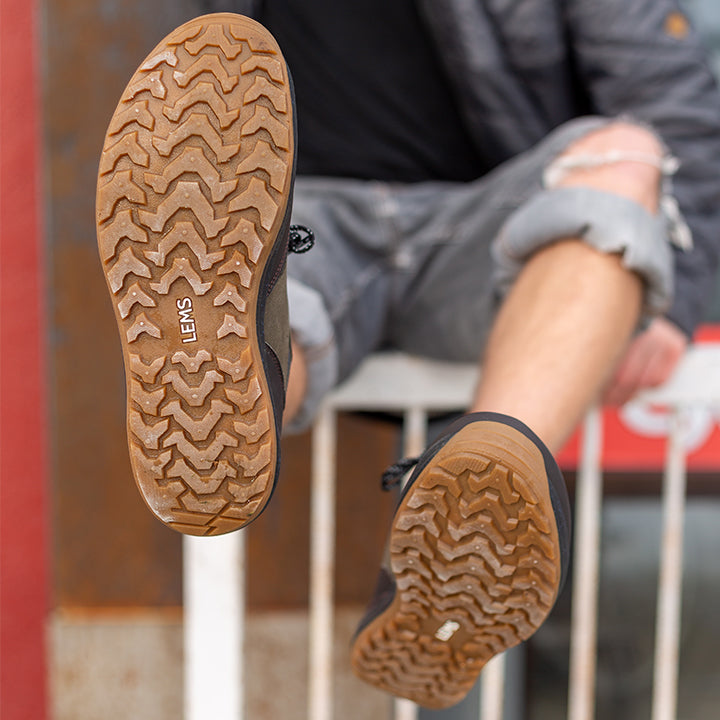 MOUNTAIN-TO-TOWN OUTSOLE