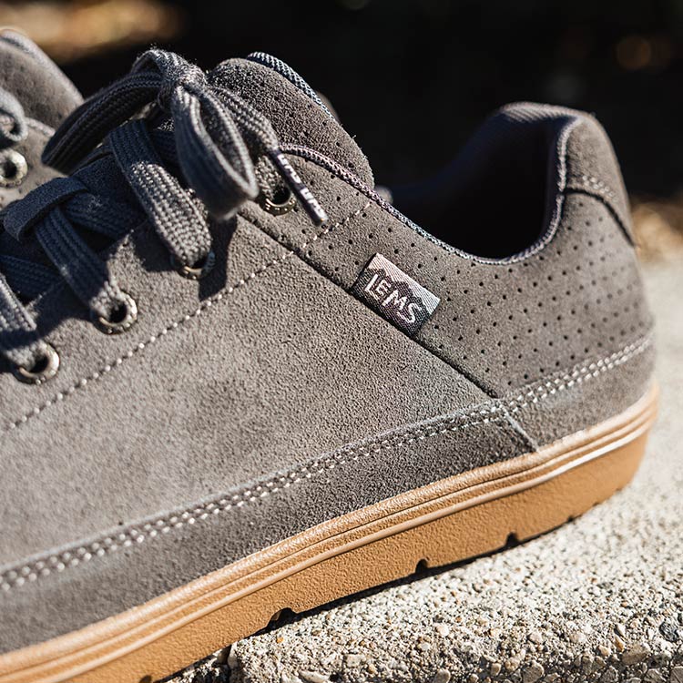 SOFT SUEDE UPPER