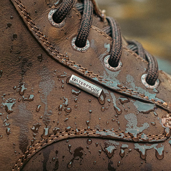 100% WATERPROOF UPPER